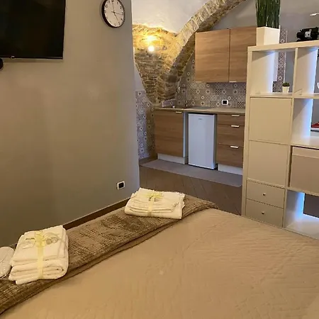 Domus Relax بيترلشينا